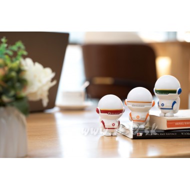 Nabíjací držiak na lampášik Obulb Olight Obuddy Astro Orange – figúrka